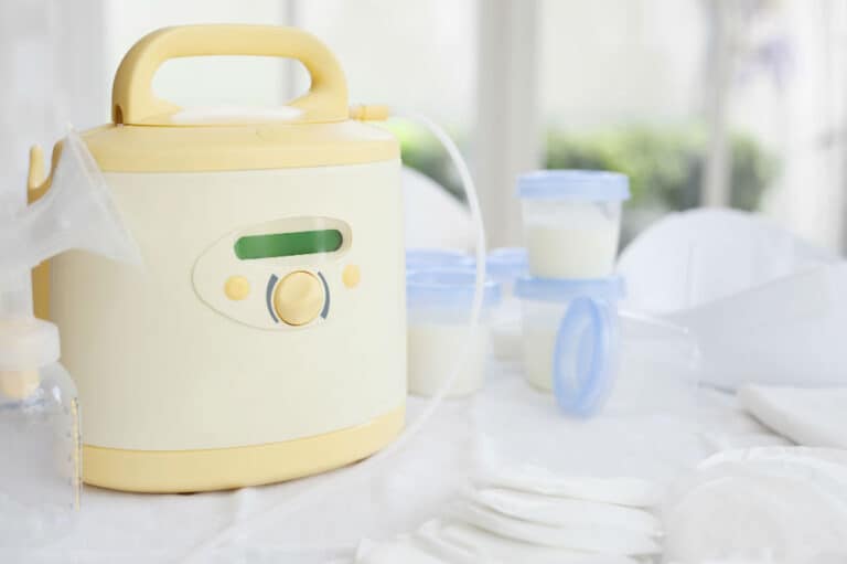 How to Sterilize a Breast Pump with Boiling Water